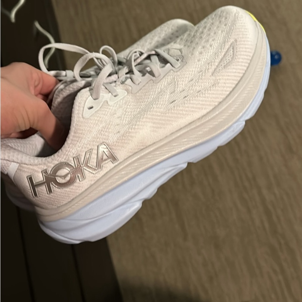 Women’s Hoka Clifton 9